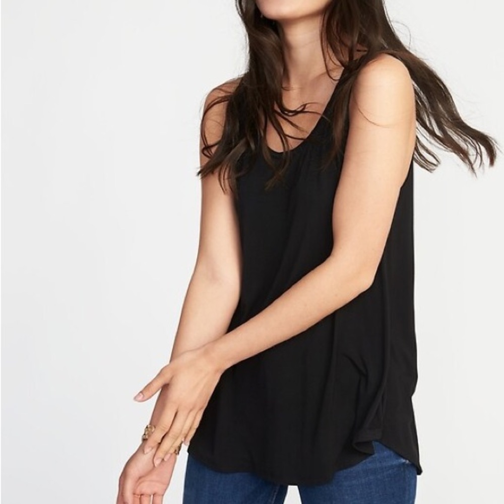 ☀️🍉Summer Donation SALE!! Old Navy Swing Tank